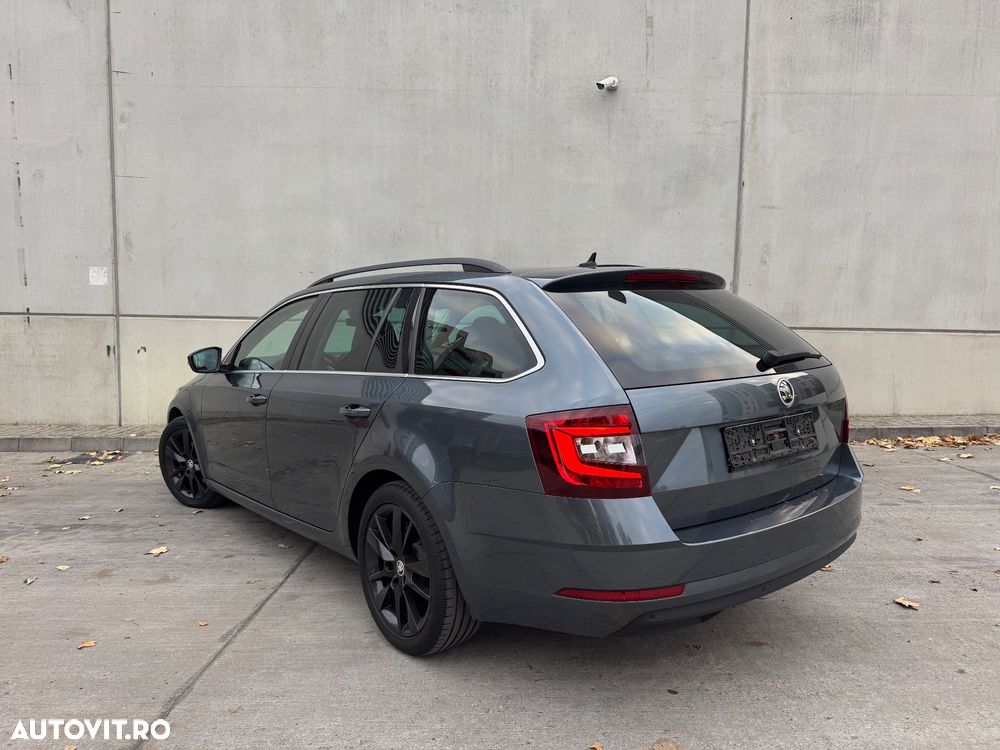 Skoda Octavia 2.0 TDI DSG Style - 10