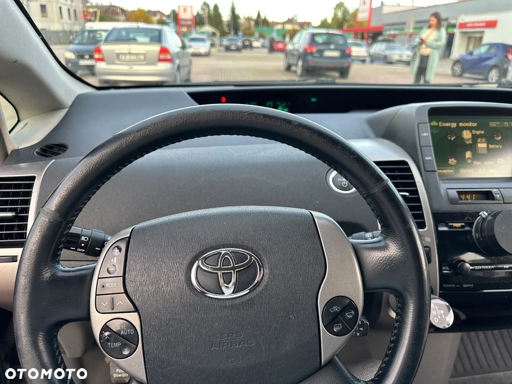 Toyota Prius - 11