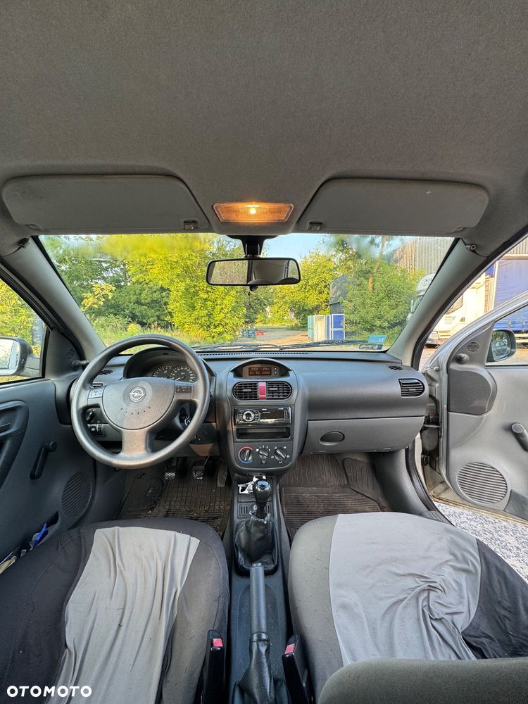 Opel Corsa 1.2 16V Comfort - 9