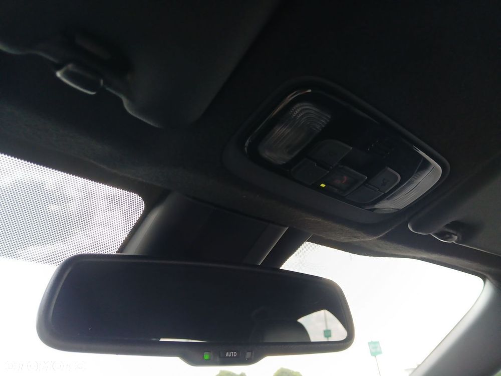 Toyota Yaris 1.5 Selection Style - 35
