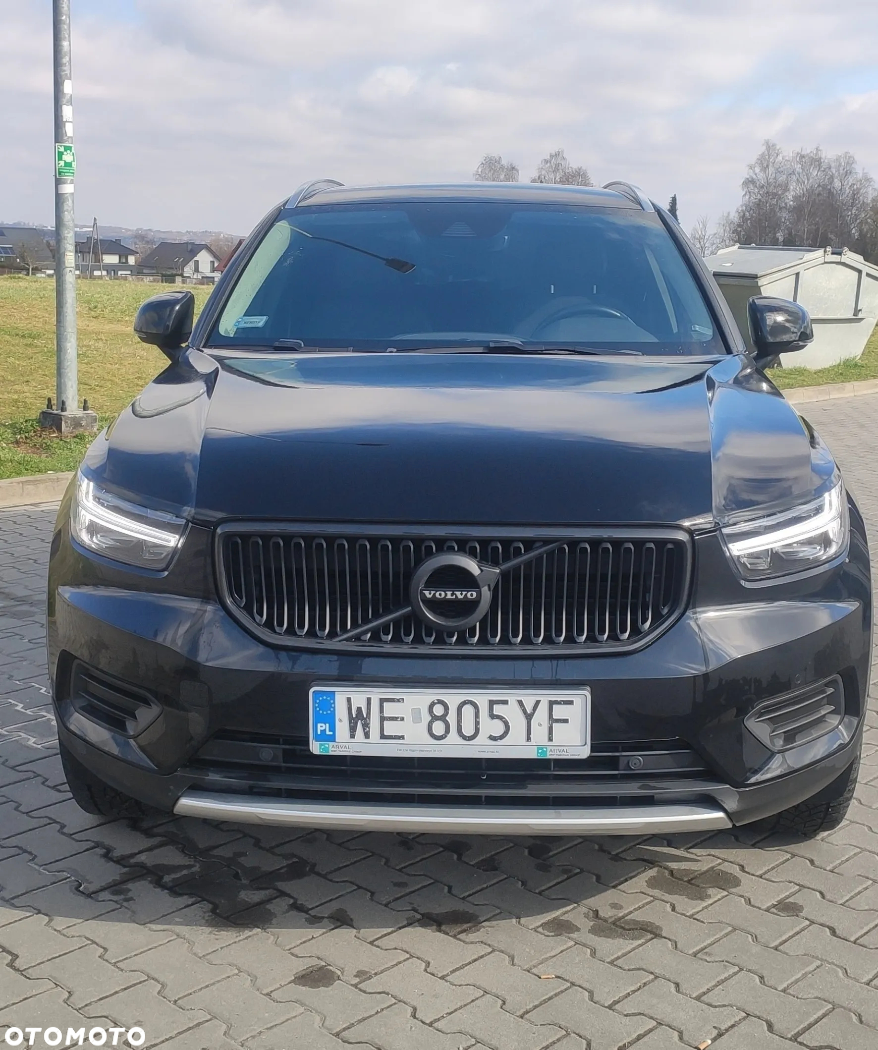 Volvo XC 40 T3 Momentum Pro - 3