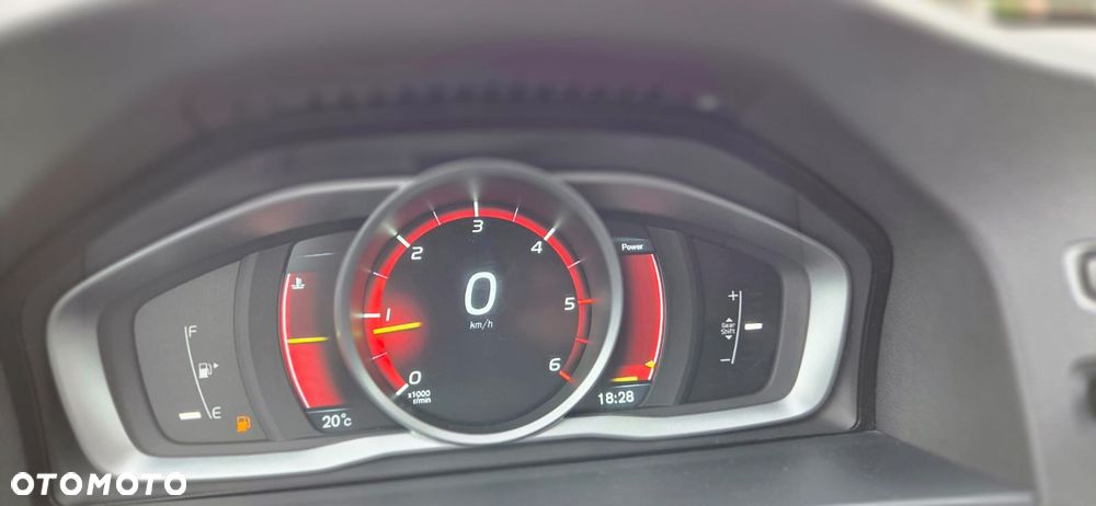 Volvo V60 D3 Base - 37