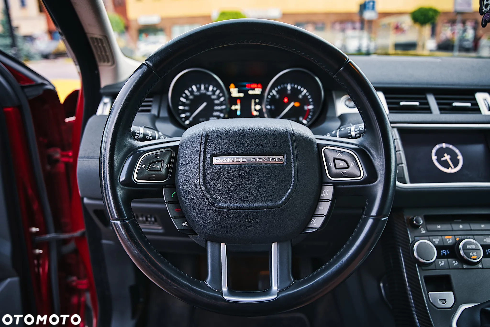 Land Rover Range Rover Evoque - 9