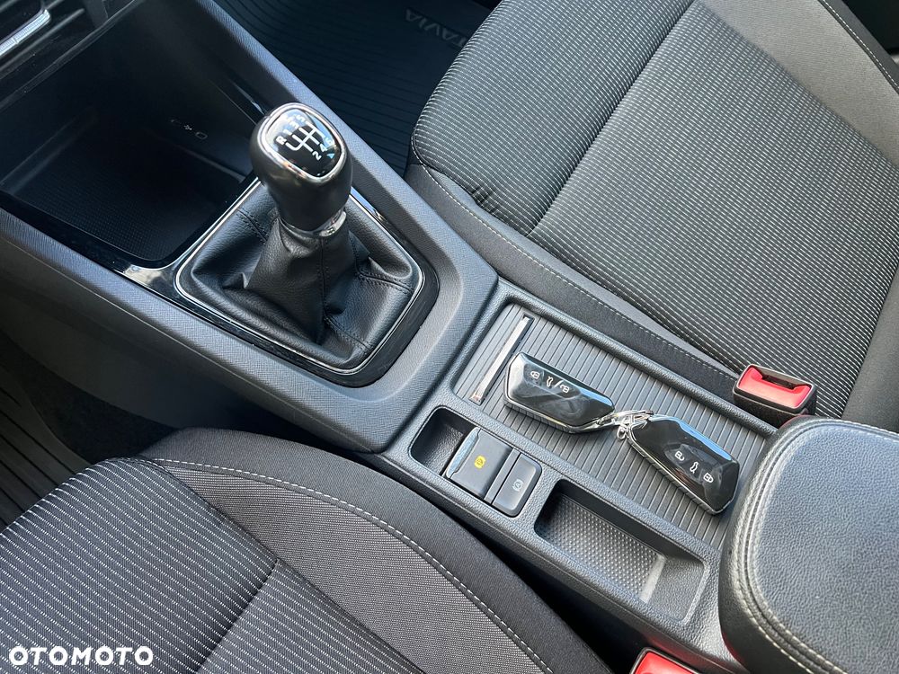 Skoda Octavia 1.5 TSI ACT Ambition - 24