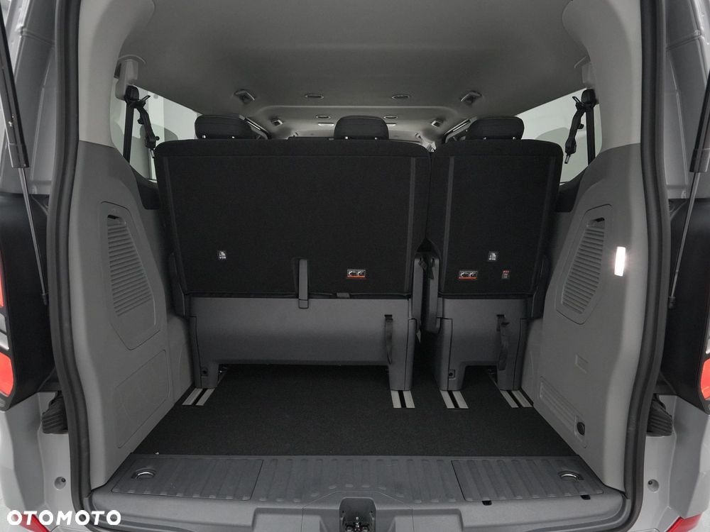 Ford Tourneo Custom 2.0 EcoBlue 320 L2 Titanium - 22