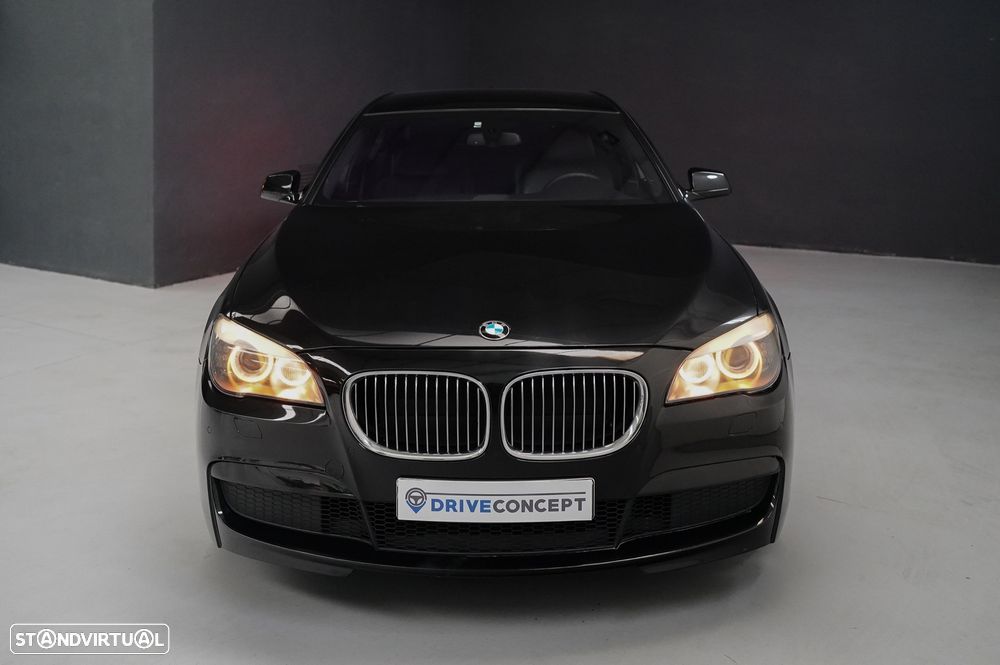 BMW 740 d Pack M - 3