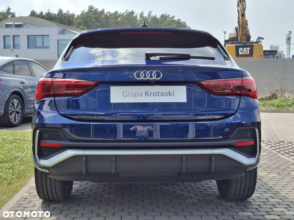 Audi Q3 Sportback - 5