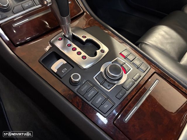 Audi A8 3.0 TDI V6 quattro Tiptronic - 37