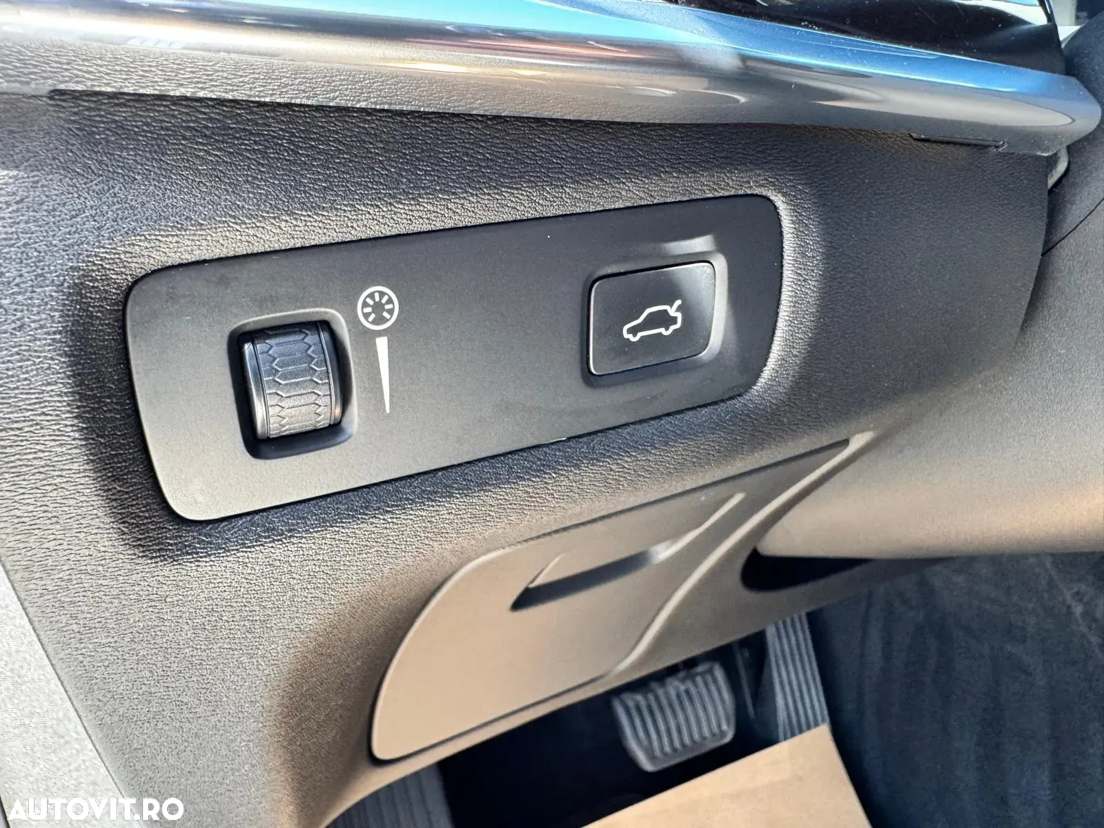 Volvo V90 D5 AWD Inscription - 36