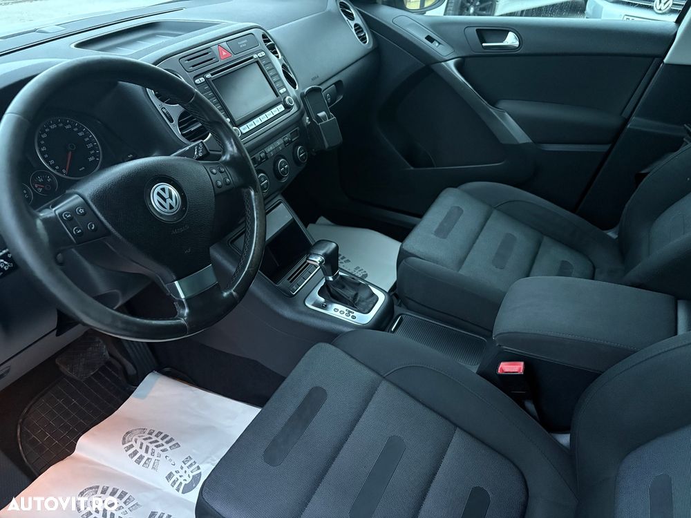 Volkswagen Tiguan 2.0 TDI DPF 4Motion DSG Trend & Fun - 8