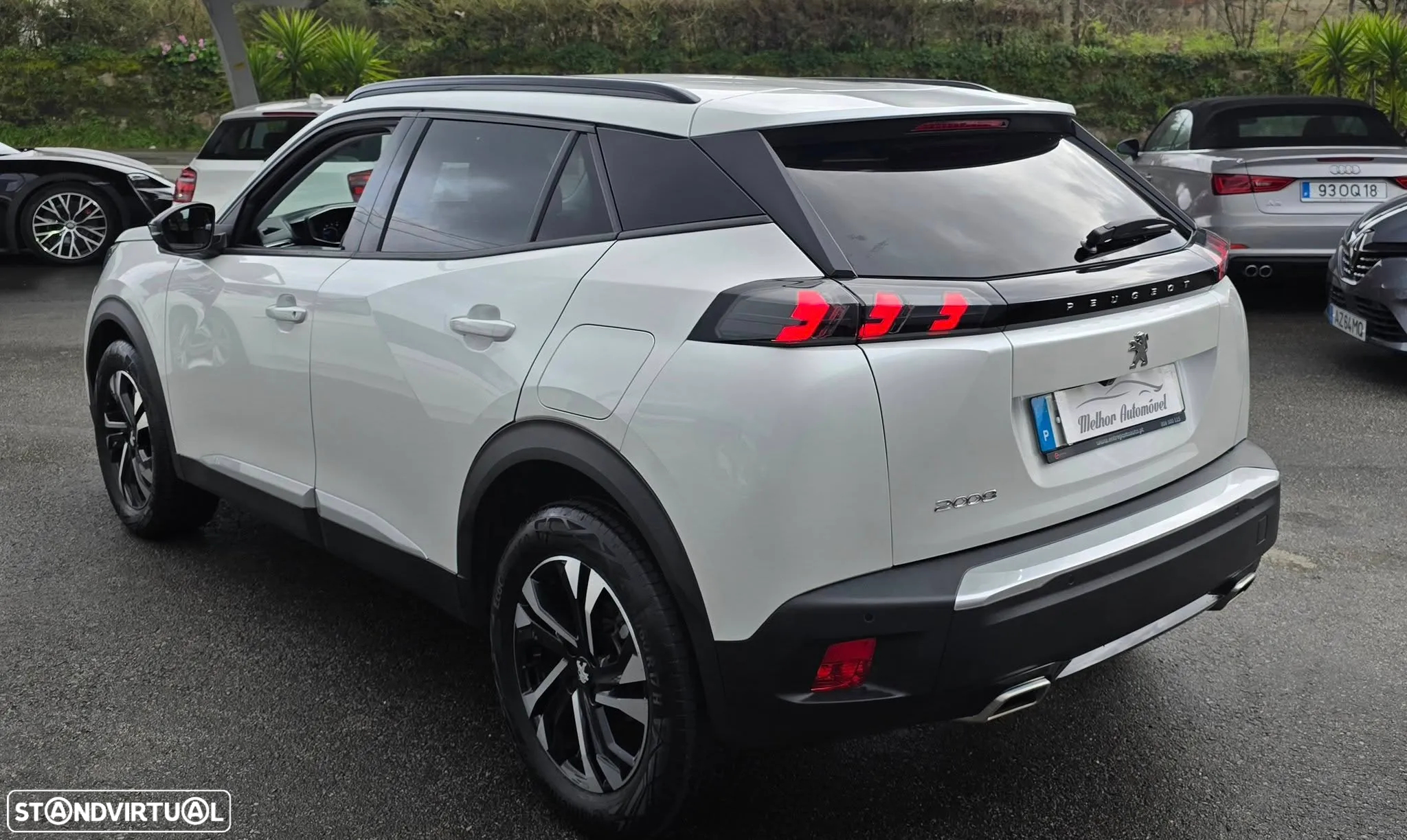 Peugeot 2008 1.2 PureTech Allure - 6