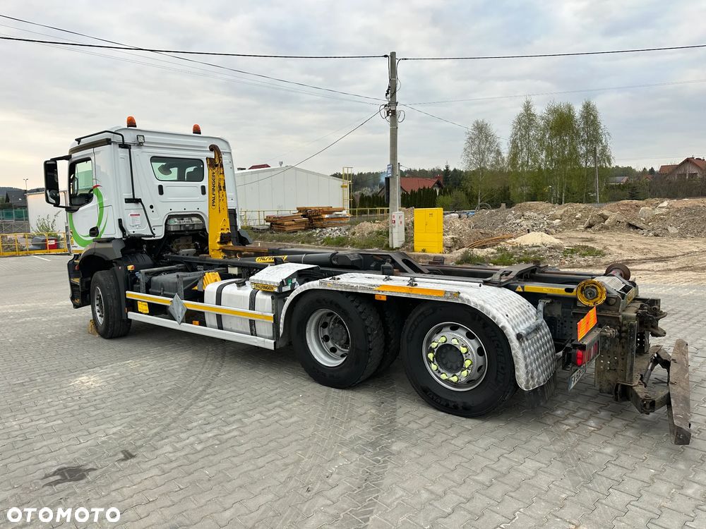 Mercedes-Benz Arocs 2540 - 4