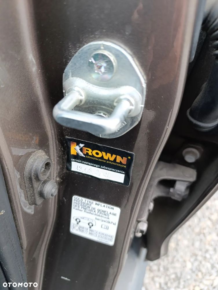 Mitsubishi ASX 1.6 Inform - 11