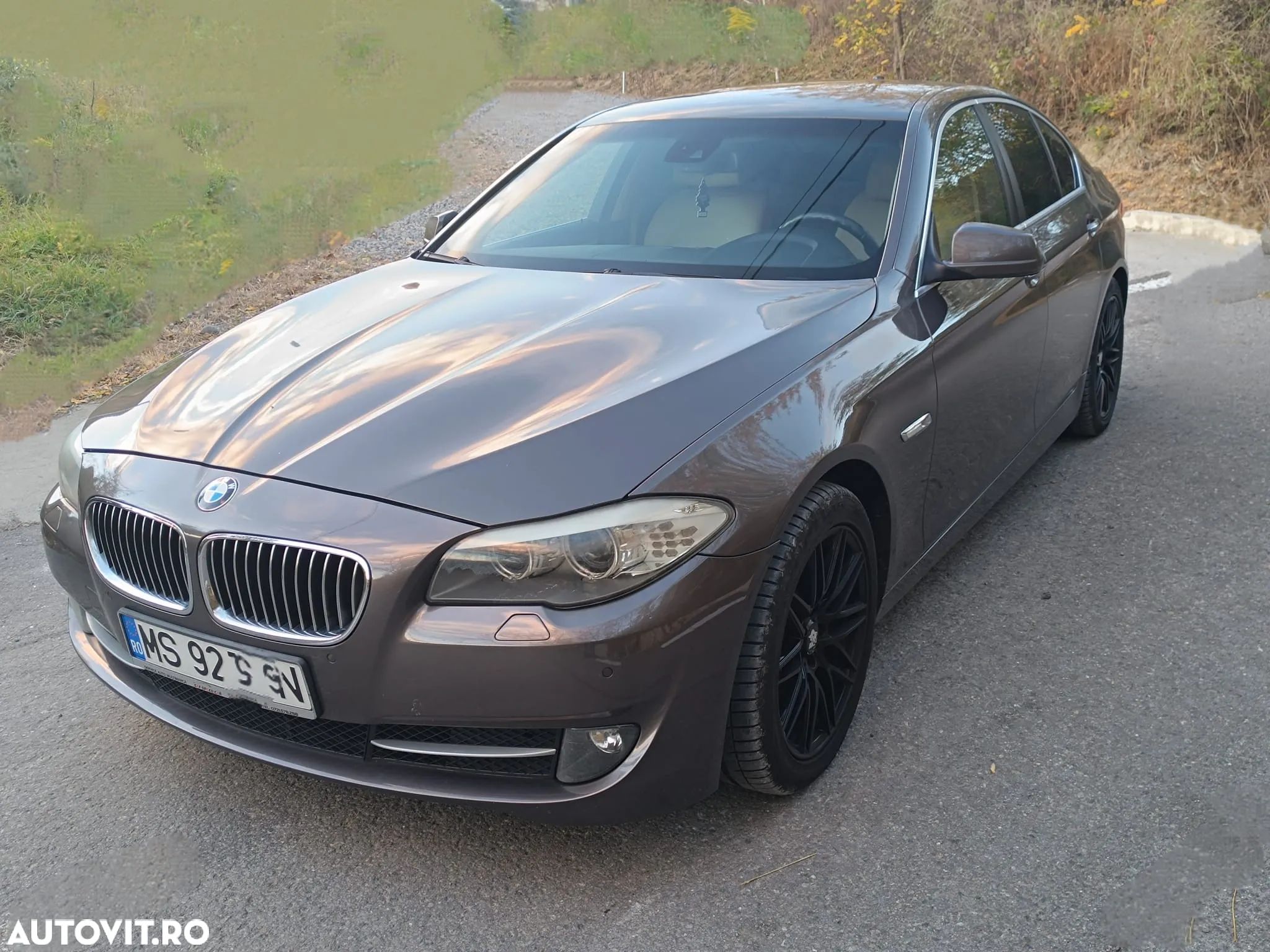 BMW Seria 5 525d xDrive - 1
