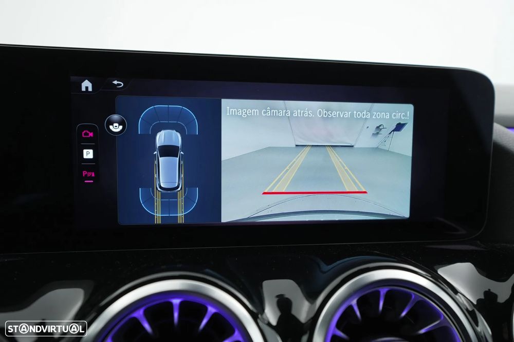 Mercedes-Benz GLA 180 d AMG Line - 14