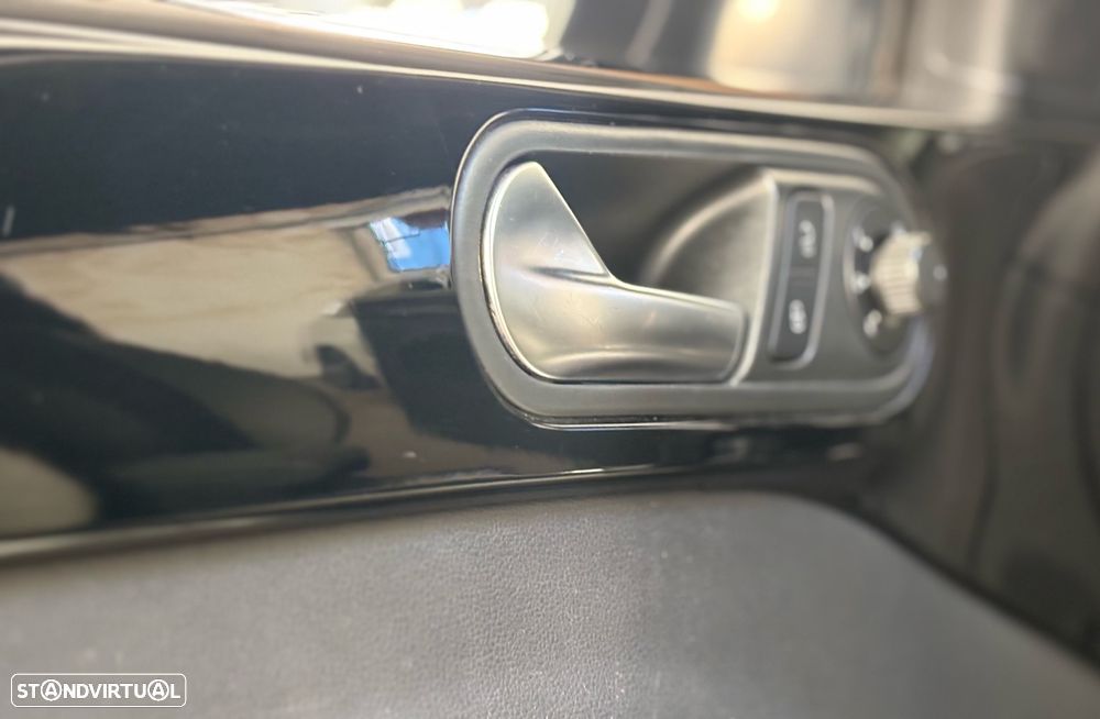 VW New Beetle 2.0 TDI DPF Blue Motion Technologie R-Line - 23