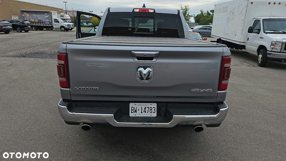 RAM 1500 Crew Cab Shortbed Laramie - 5
