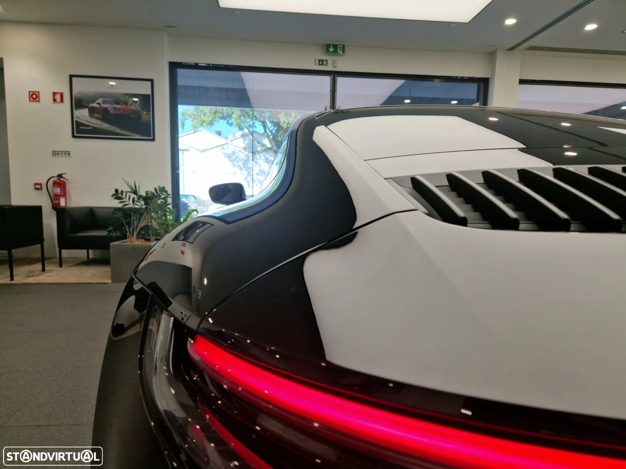 Porsche 911 Série F - 4