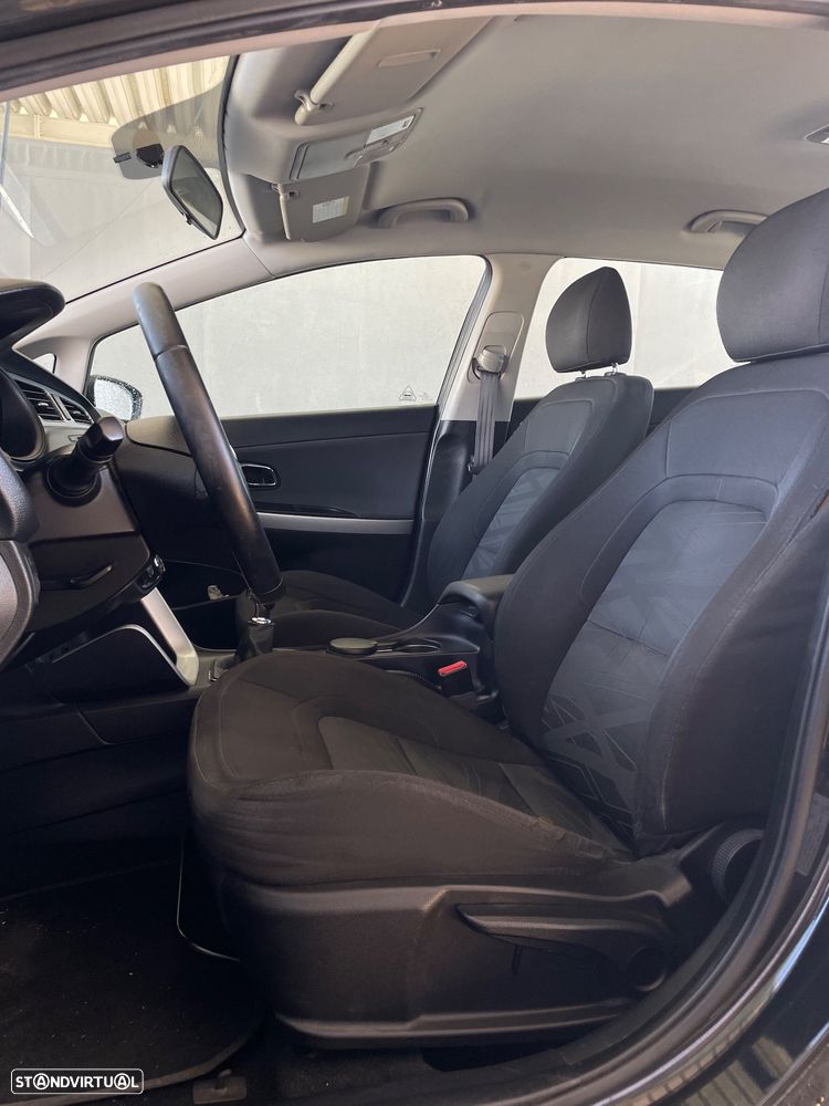 Kia Ceed SW 1.4 CRDi ECO - 5