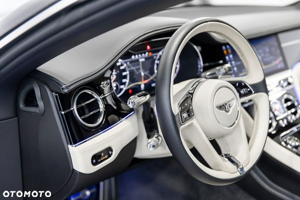 Bentley Continental GT Standard - 27