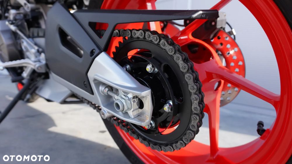 Aprilia Tuono - 18