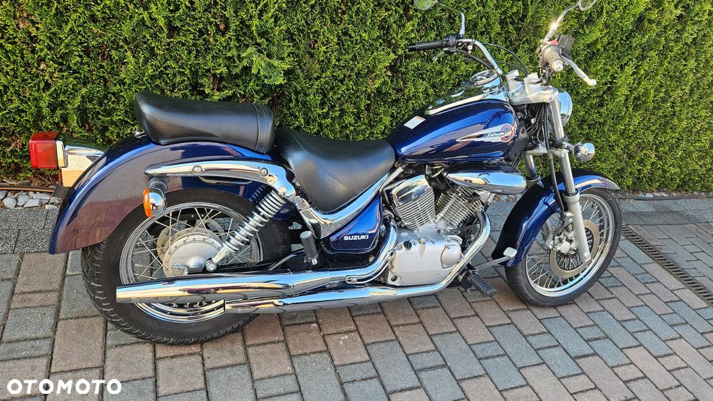 Suzuki Intruder - 21