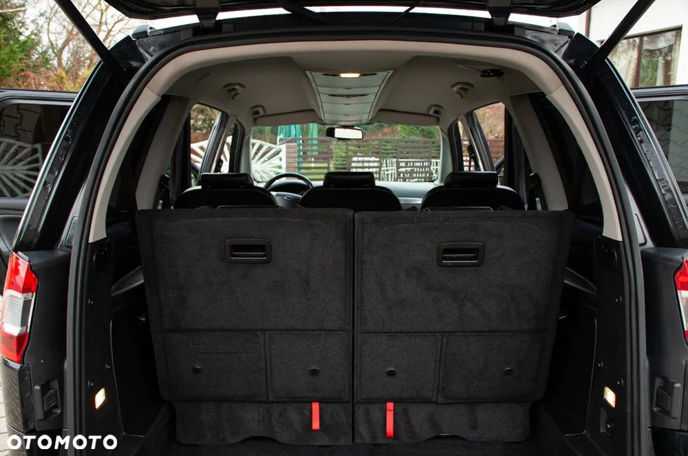 Ford Galaxy 2.0 TDCi DPF Ghia - 28