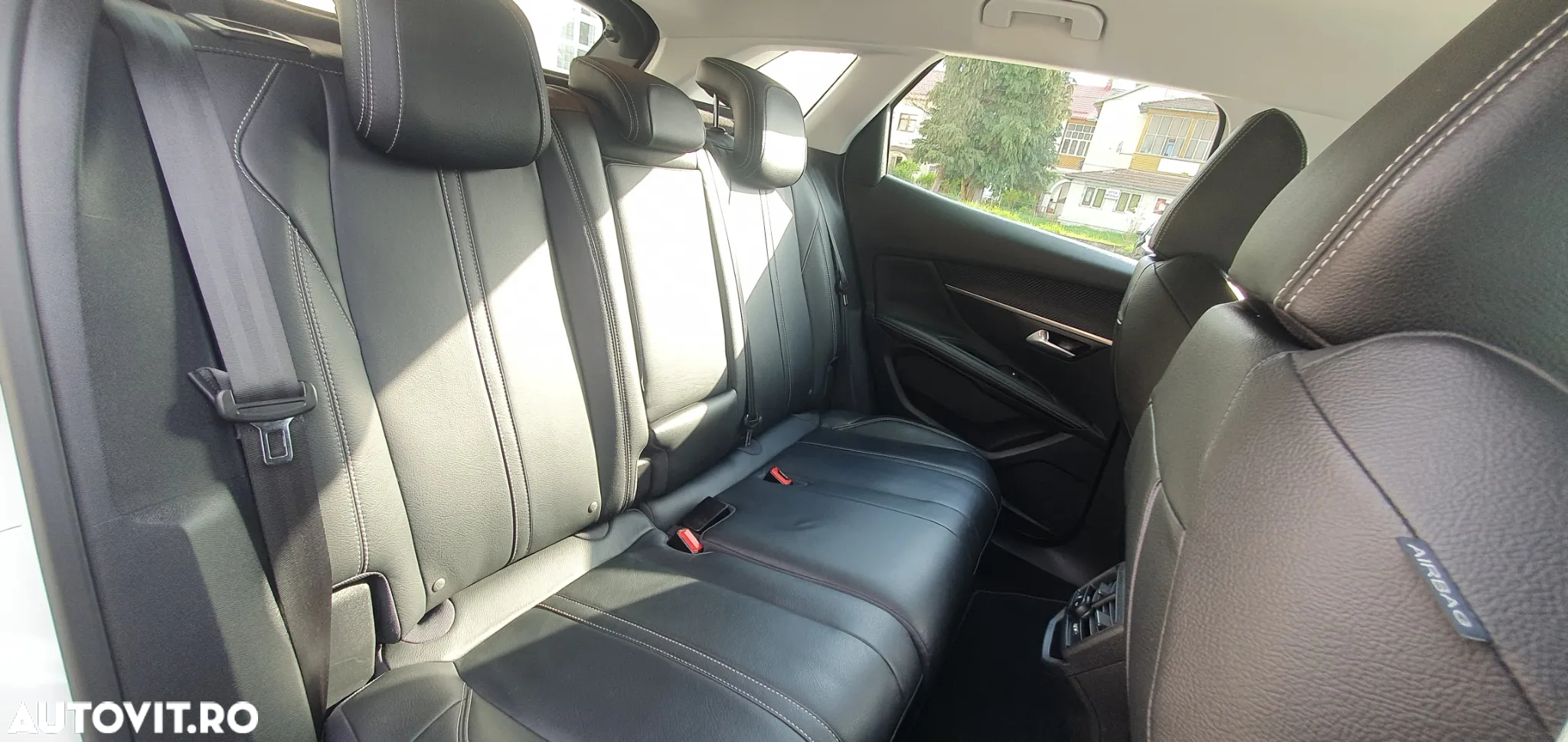 Peugeot 3008 PureTech 130 Stop & Start GPF EAT8 Active Business-Paket - 17