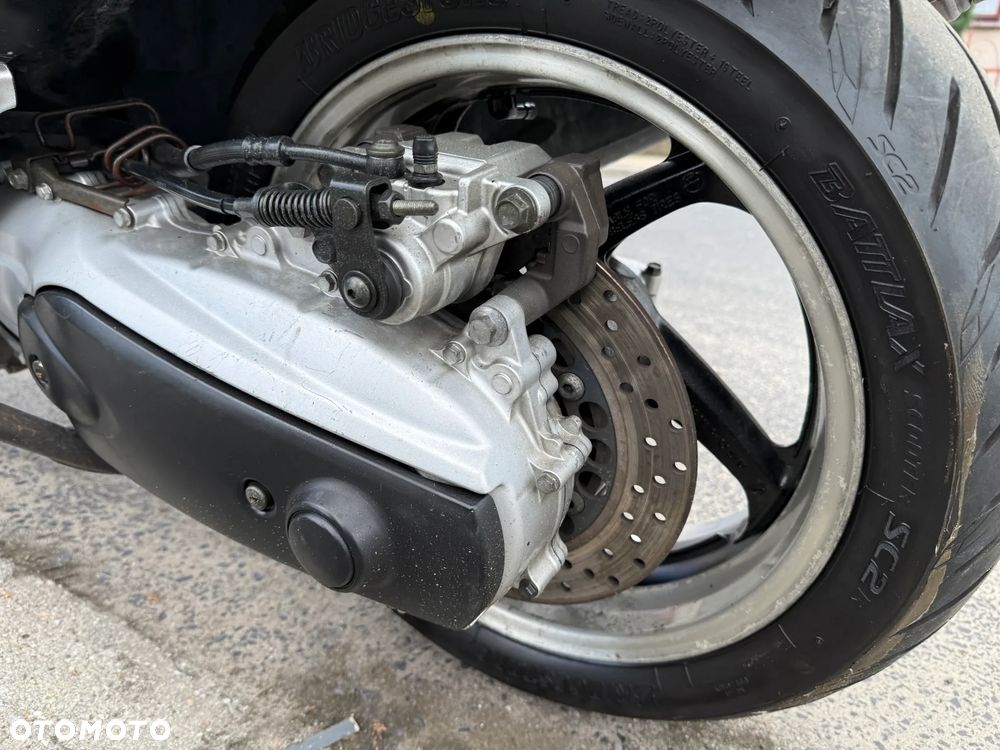 Yamaha Tmax - 20