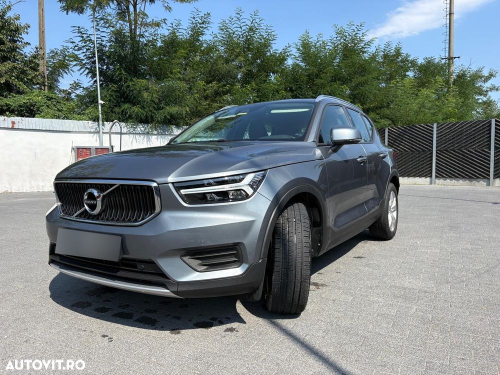 Volvo XC 40 D3 AWD Momentum - 2