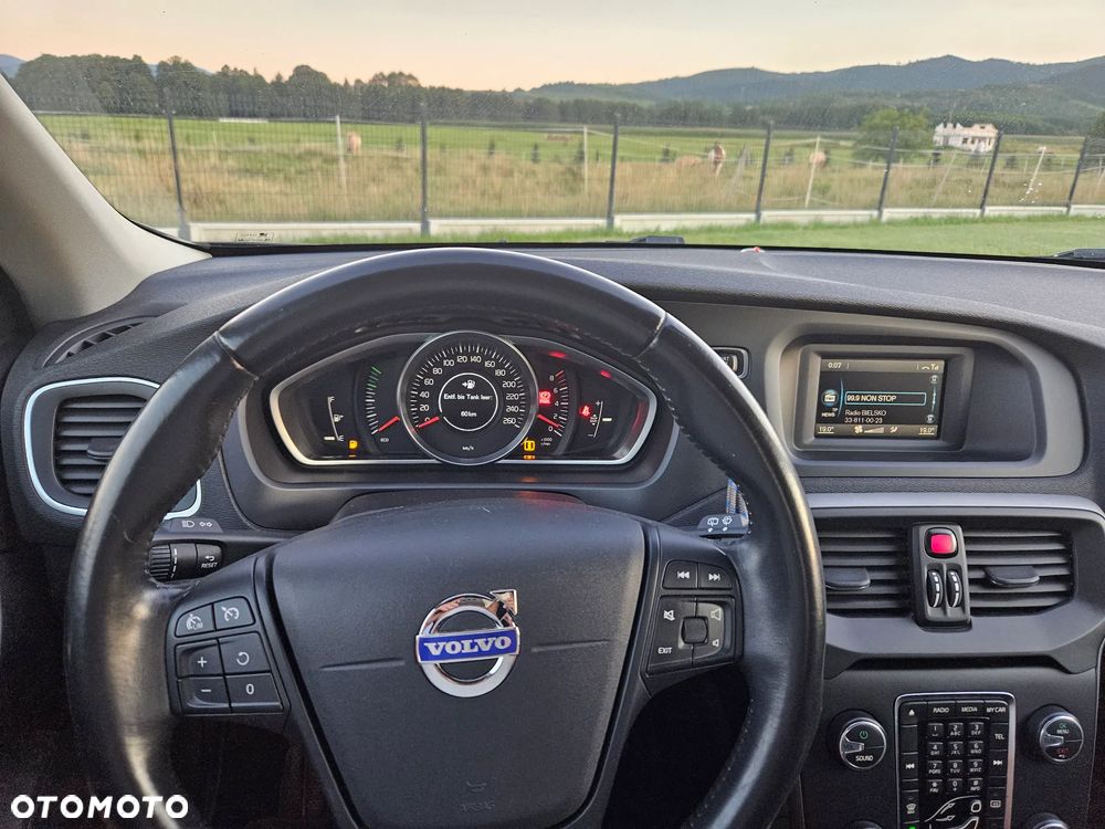 Volvo V40 T2 - 22