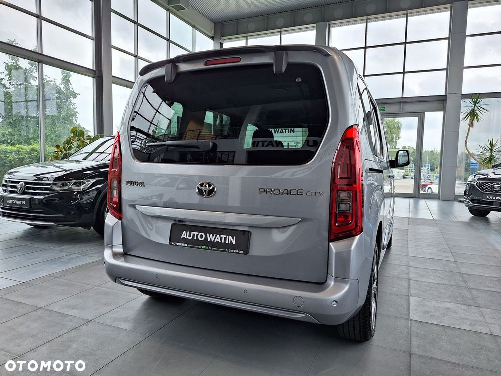 Toyota Proace City Verso 1.5 D-4D Family - 4
