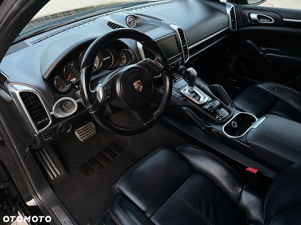 Porsche Cayenne - 9