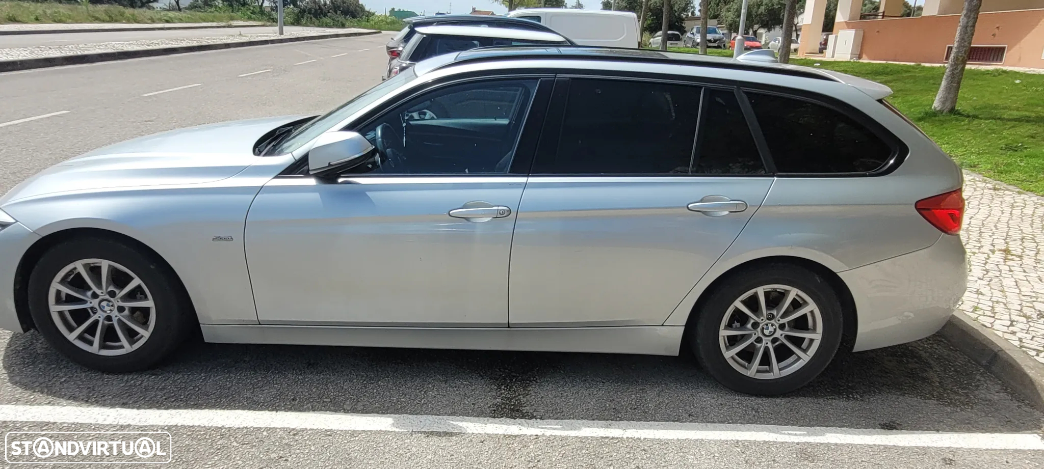 BMW 320 d Touring Aut. Sport Line - 2