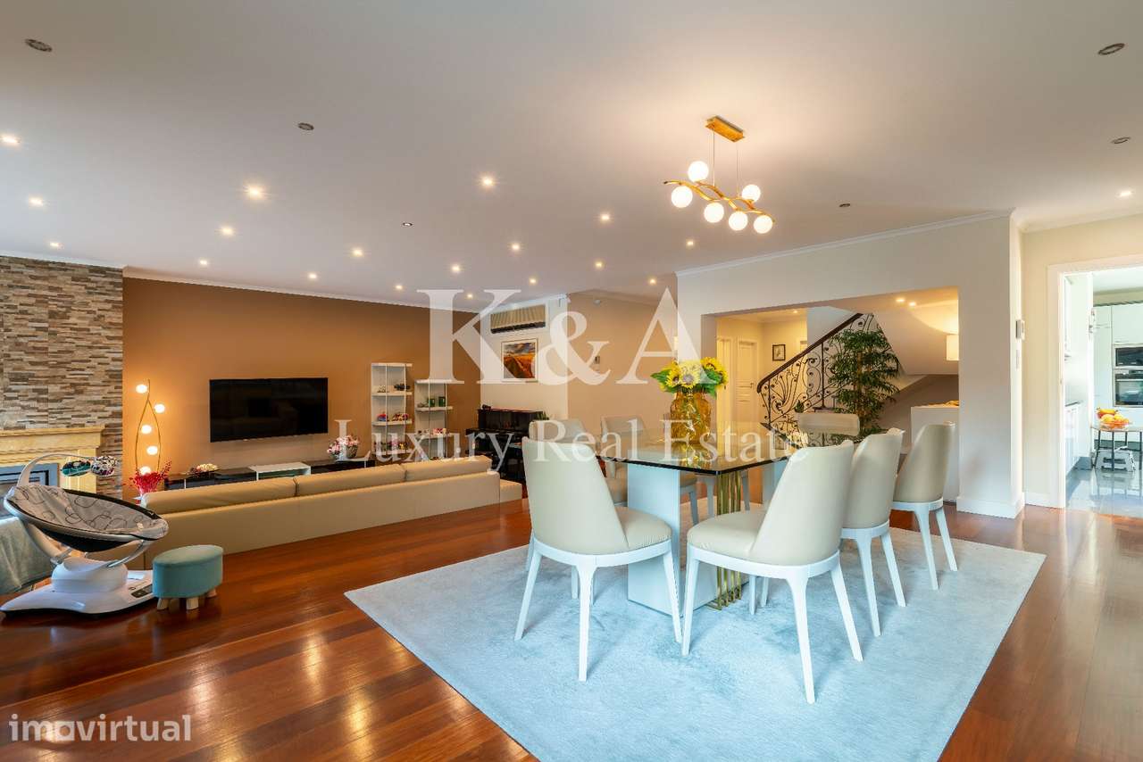 Moradia T4 com jardim e piscina - Grande imagem: 4/9