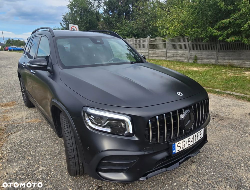 Mercedes-Benz GLB 250 8G-DCT AMG Line - 1