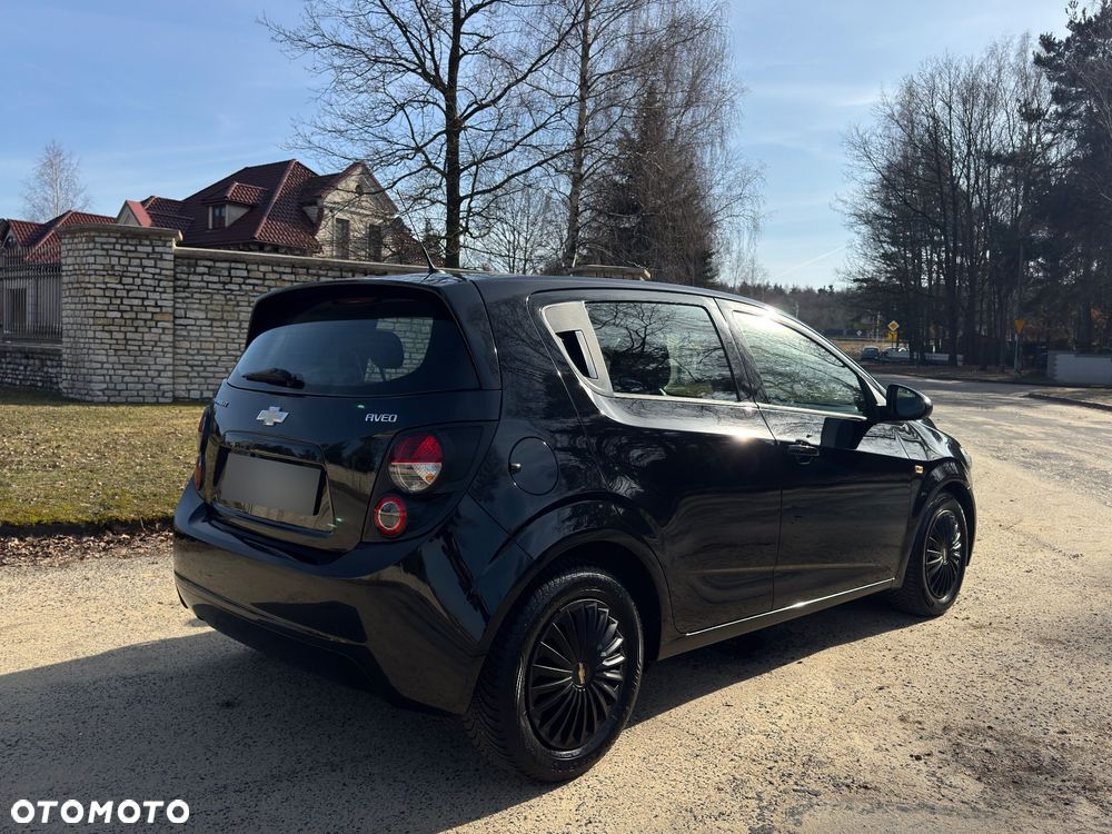 Chevrolet Aveo 1.2 LT+ - 17