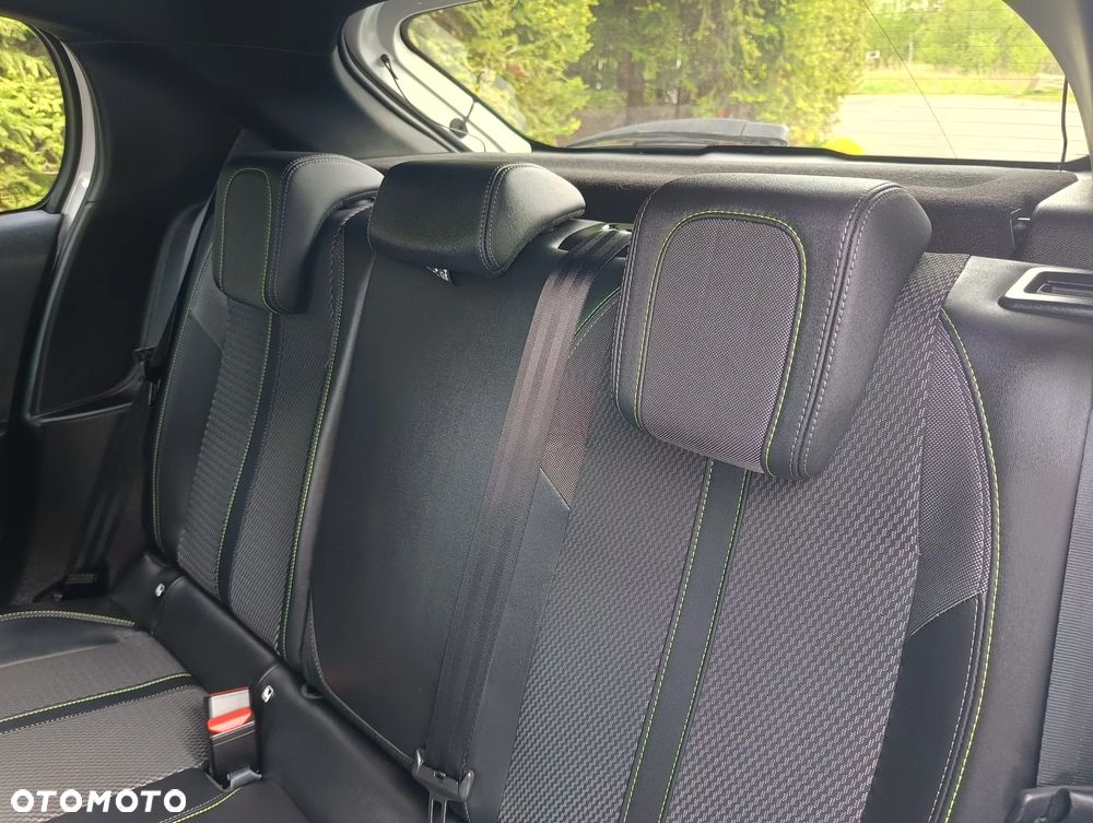 Peugeot 208 PureTech 100 EAT8 GT Pack - 14