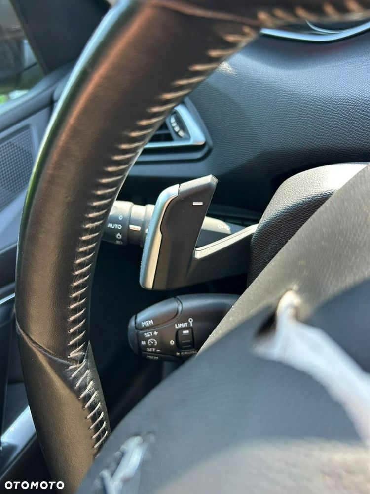 Peugeot 308 - 17