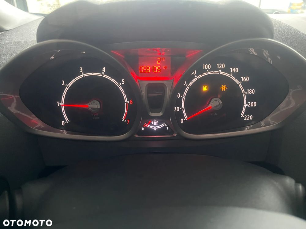 Ford Fiesta 1.25 Champions Edition - 14