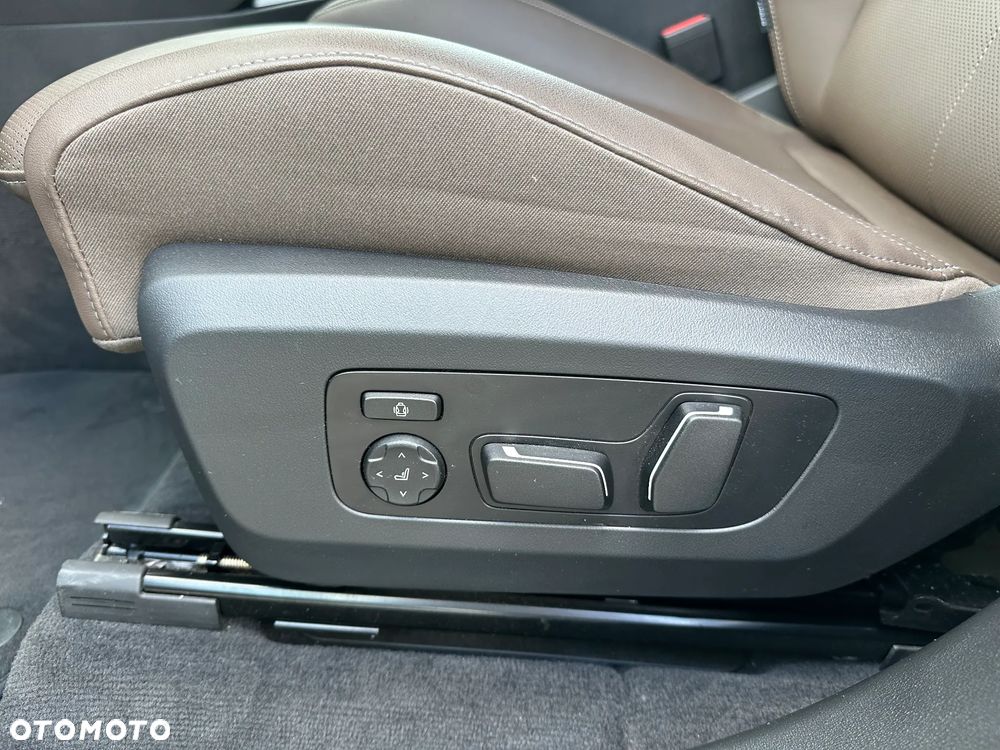 BMW X3 xDrive20d mHEV - 11
