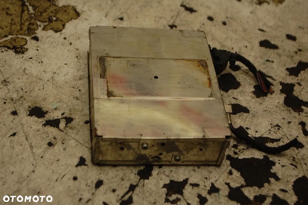 TUNERBOX MODUŁ TV 8E0919895B AUDI A4 B6 B7 - 2