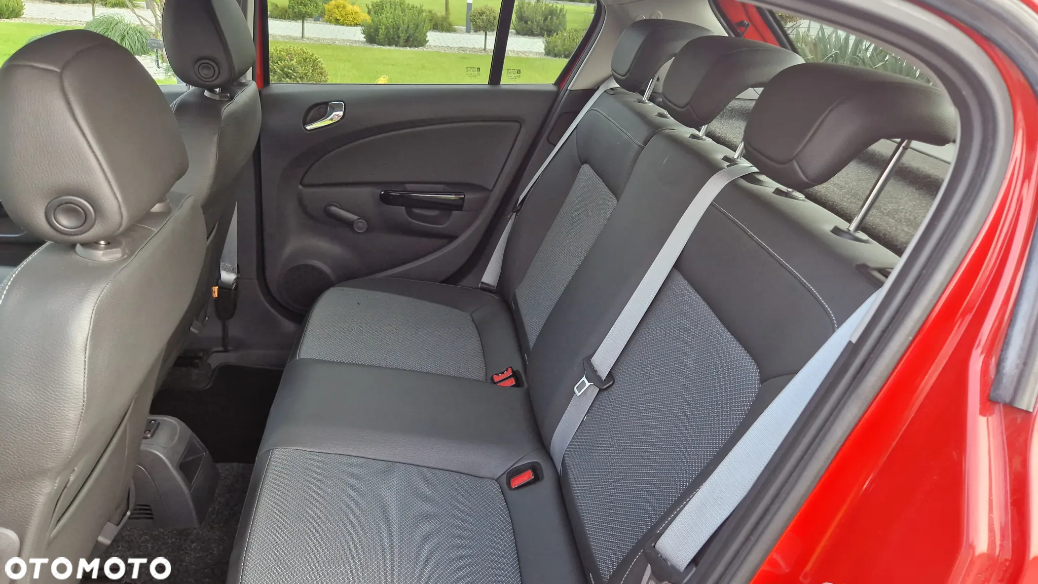 Opel Corsa 1.2 16V Cosmo - 21