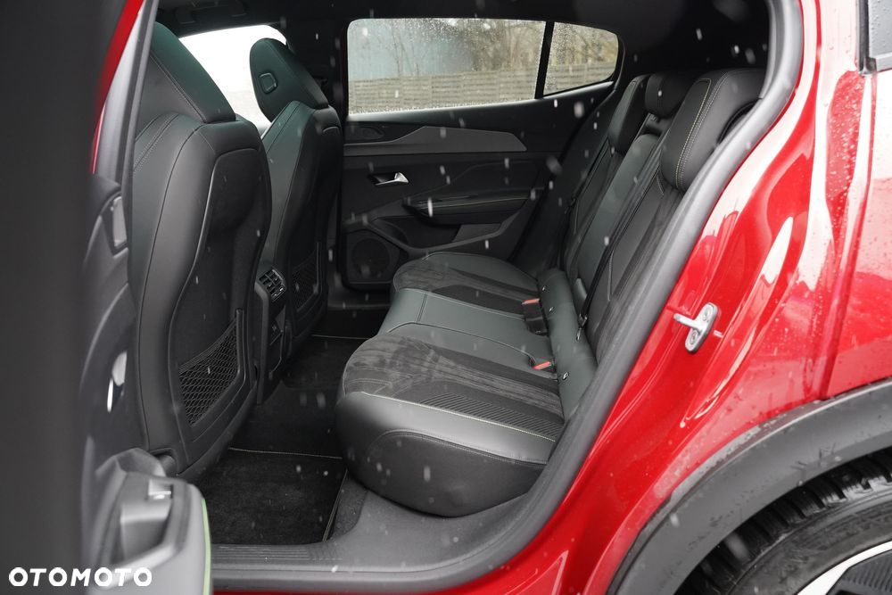 Peugeot 408 1.2 PureTech mHEV GT S&S e-DSC6 - 9