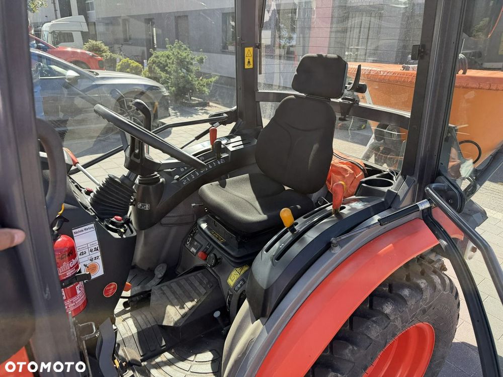 Kubota B2231HC - 13