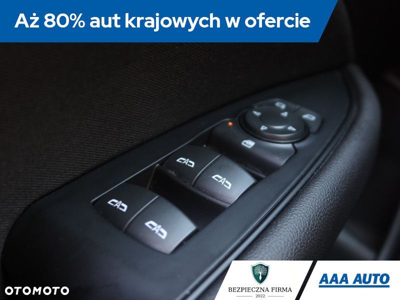 Opel Insignia - 22