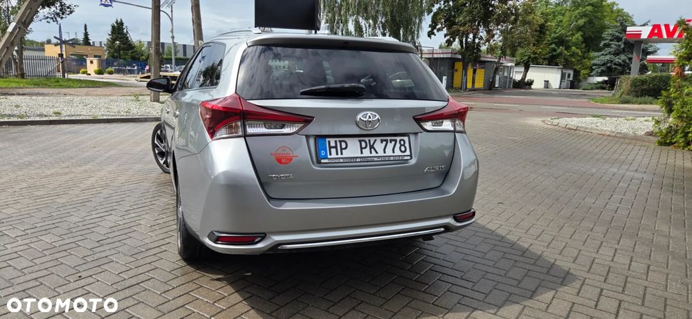Toyota Auris 1.6 D-4D Design Edition - 13