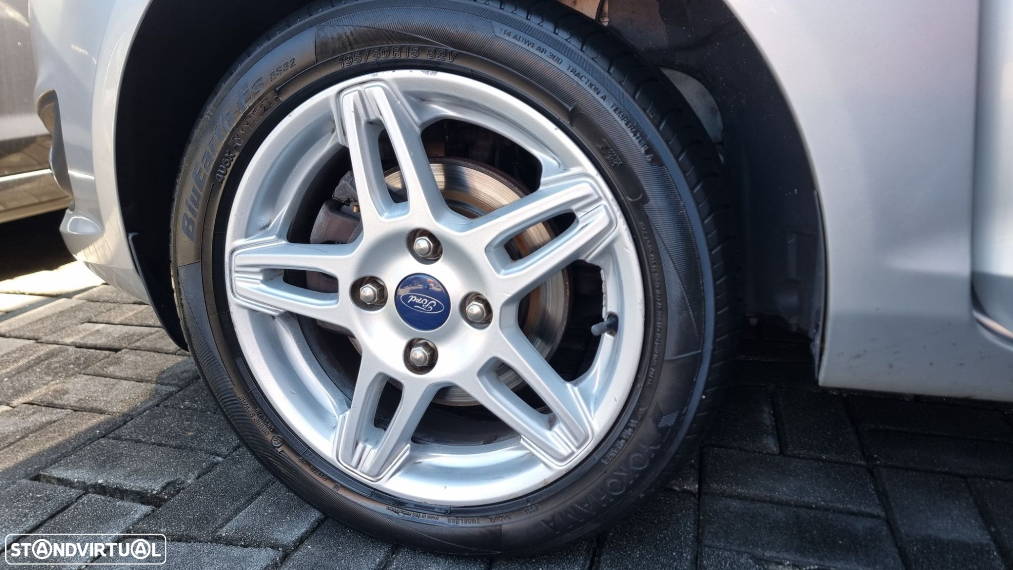 Ford Fiesta 1.0 Ti-VCT Titanium - 16