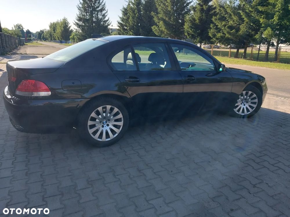 BMW Seria 7 - 30