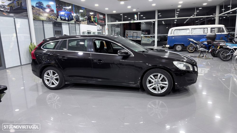 Volvo V60 D2 Kinetic - 4